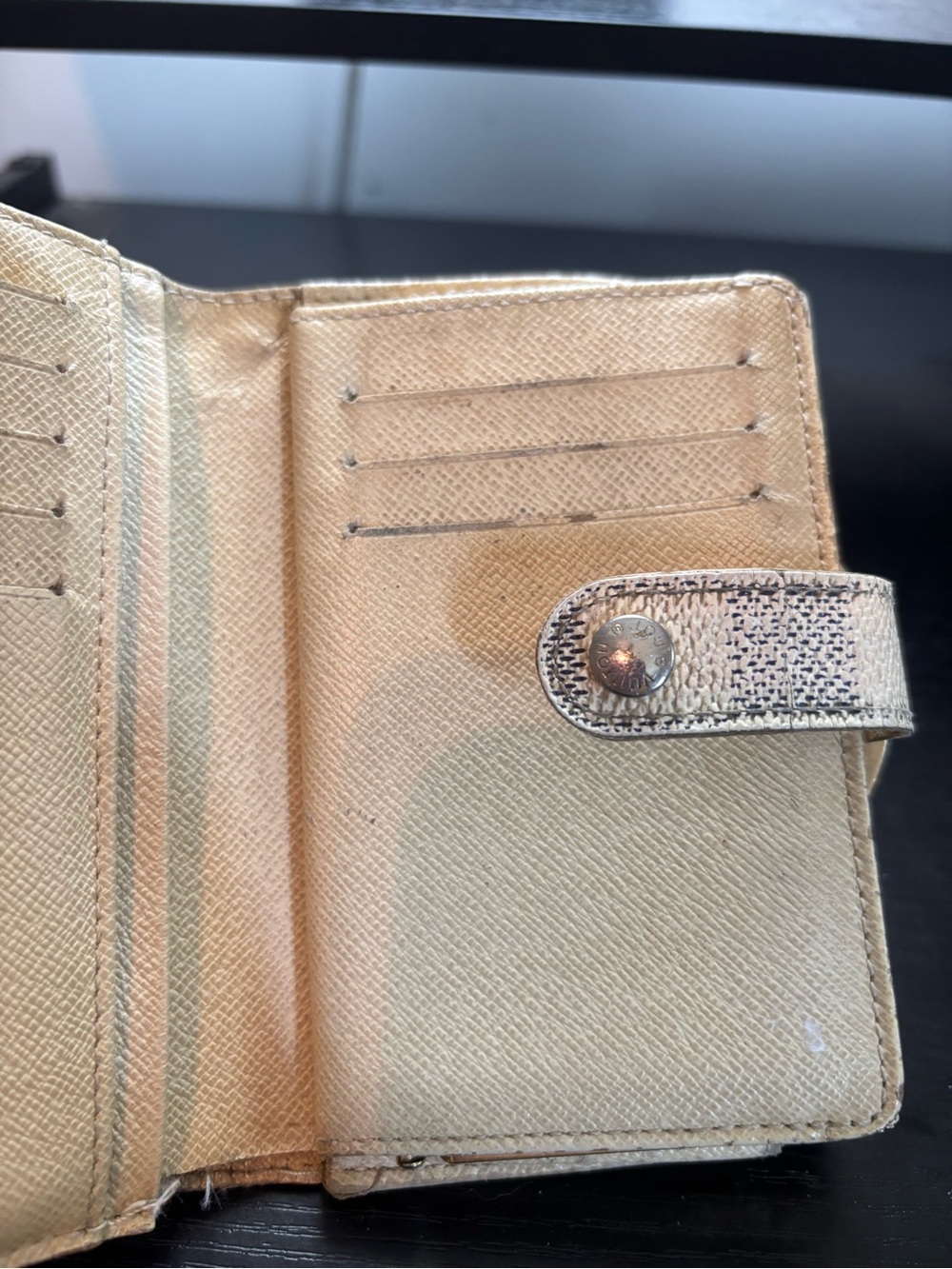 Authentic Louis Vuitton Damier Azur Portefeuille Viennois– Fair/Functional - Picture 7 of 13